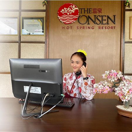 The Onsen Hot Spring Resort Batu  Luaran gambar