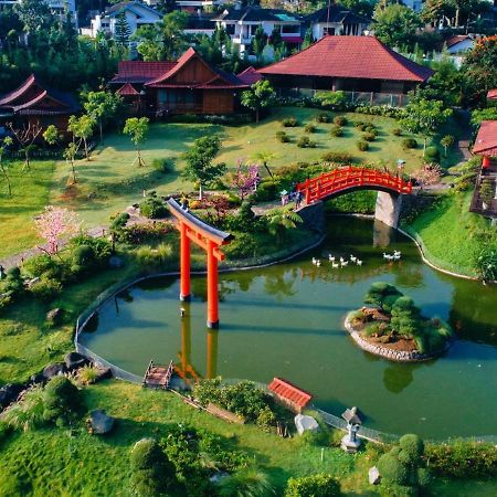 The Onsen Hot Spring Resort Batu  Luaran gambar